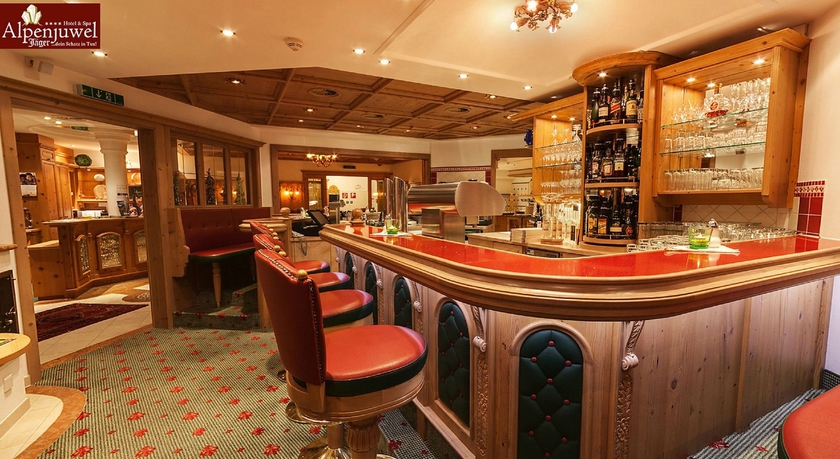 Imagen del bar/restaurante del Hotel Alpenjuwel J&auml;ger. Foto 5