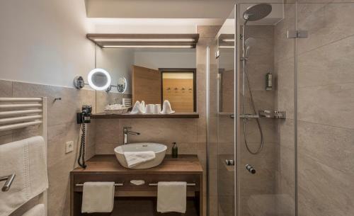 Imagen de la habitación del Hotel Alpenland. Foto 16