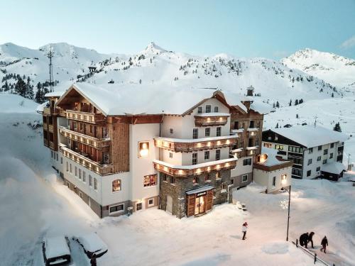 Imagen general del Hotel Alpenland. Foto 3