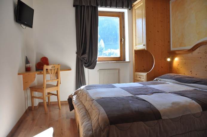 Imagen de la habitación del Hotel Alpenlife Someda. Foto 9