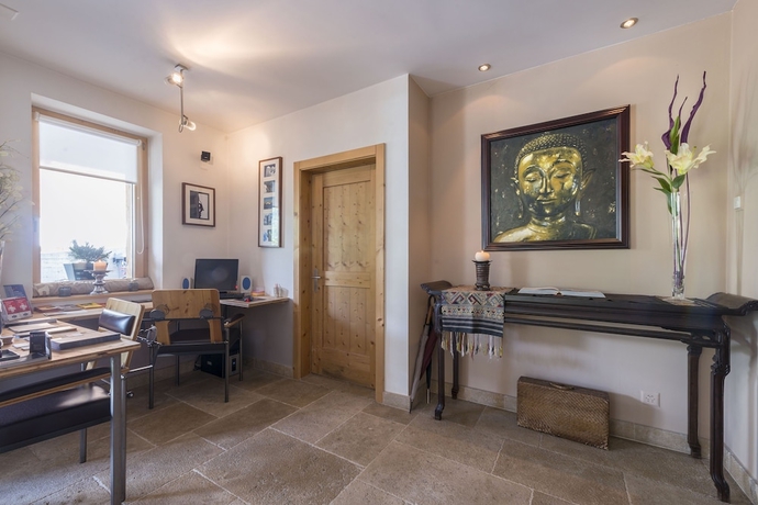 Imagen de los interiores del Hotel Alpenlodge. Foto 19