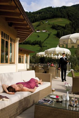 Imagen de los exteriores del Hotel Alpenpalace Luxury Hideaway and Spa Retreat. Foto 10