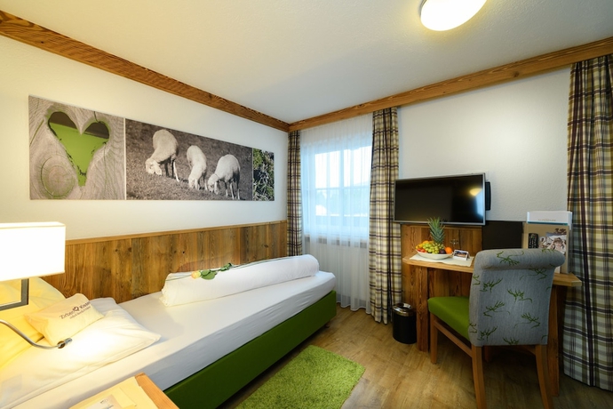 Imagen de la habitación del Hotel Alpenpark Resort. Foto 7