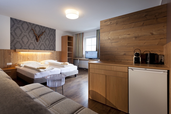 Imagen de la habitación del Hotel Alpenparks Montana Matrei. Foto 7