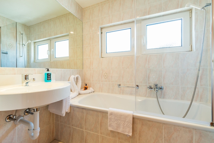 Imagen de la habitación del Hotel Alpenperle. Foto 18