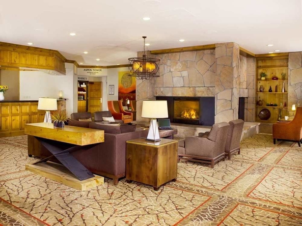 Imagen de los interiores del Hotel Alpenrock Breckenridge, Curio Collection by Hilton. Foto 9