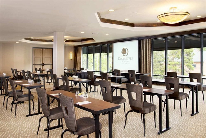 Imagen de los interiores del Hotel Alpenrock Breckenridge, Curio Collection by Hilton. Foto 12