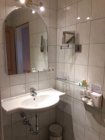 Imagen de la habitación del Hotel Alpenrose M&uuml;hlbach am Hochk&ouml;nig. Foto 13