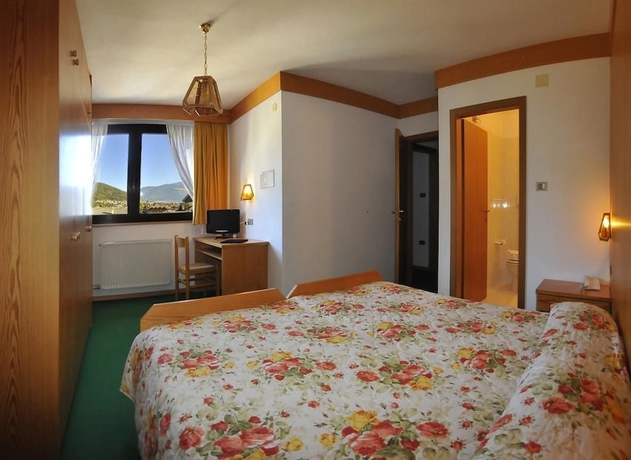 Imagen de la habitación del Hotel Alpenrose, Vattaro. Foto 2