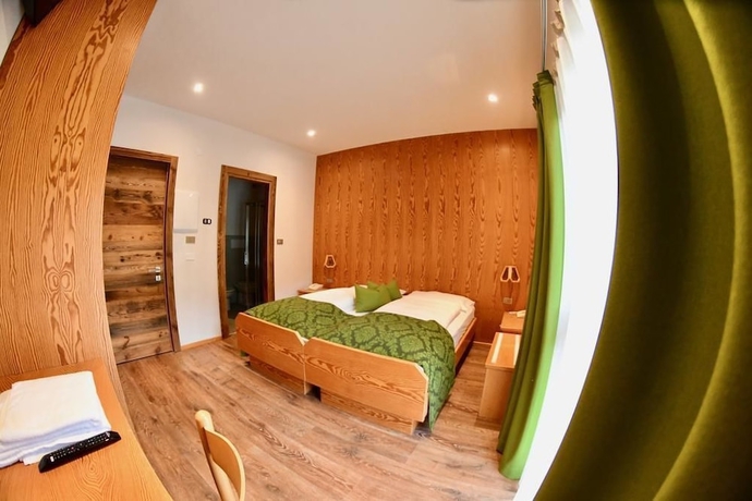 Imagen de la habitación del Hotel Alpenrose, Vattaro. Foto 4