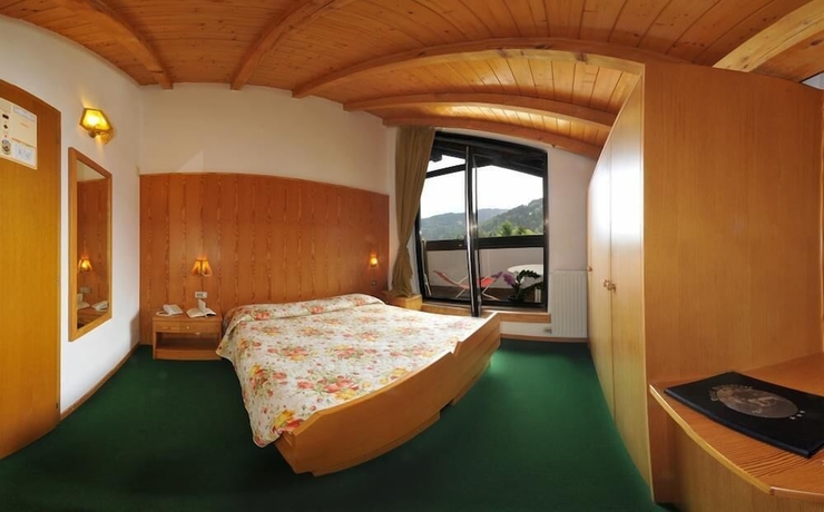 Imagen de la habitación del Hotel Alpenrose, Vattaro. Foto 8