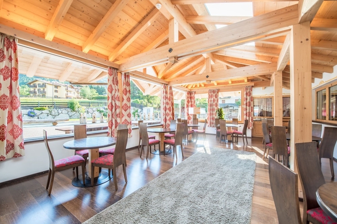 Imagen de los interiores del Hotel Alpenrose, Vattaro. Foto 17