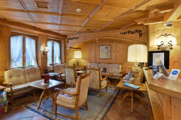 Imagen de los interiores del Hotel Alpenroyal. Foto 19