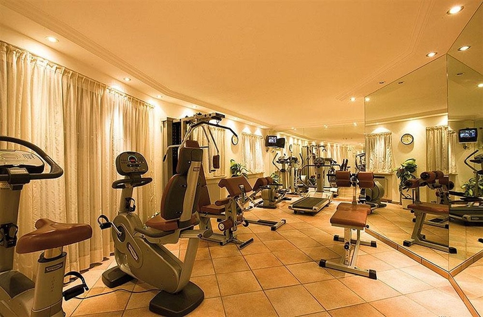 Imagen de los interiores del Hotel Alpenroyal Grand. Foto 10