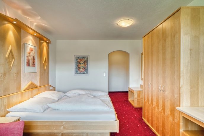 Imagen de la habitación del Hotel Alpenroyal Jerzens. Foto 8