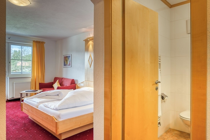 Imagen de la habitación del Hotel Alpenroyal Jerzens. Foto 9