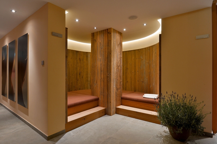 Imagen de la piscina del Hotel Alpenschl&ouml;ssl, S&ouml;ll. Foto 14