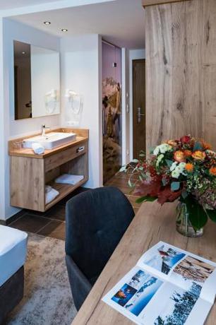 Imagen de la habitación del Hotel Alpensporthotel Mutterberg. Foto 8