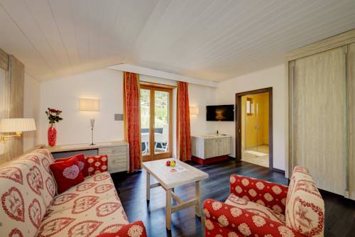 Imagen de la habitación del Hotel Alpentirolis. Foto 3