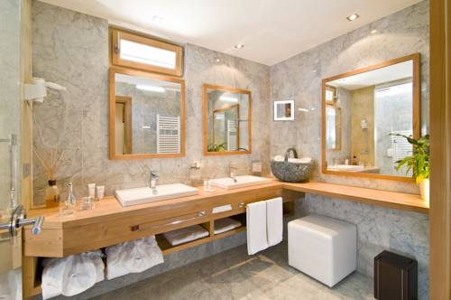 Imagen de la habitación del Hotel Alpentirolis. Foto 7