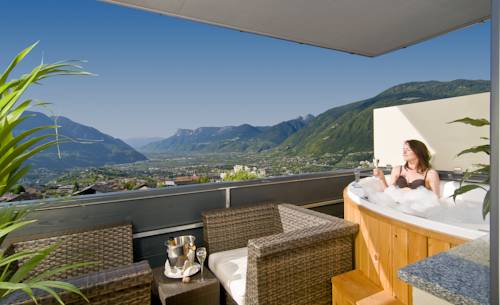 Imagen de la habitación del Hotel Alpentirolis. Foto 8