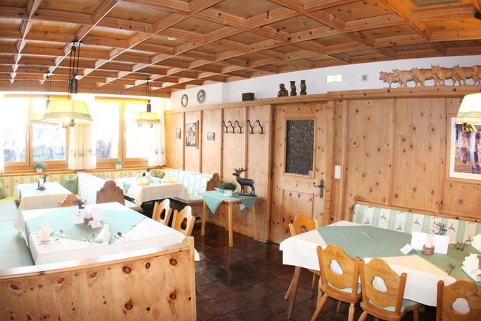 Imagen del bar/restaurante del Hotel Alpenwohlf&uuml;hlhotel D&ouml;rflwirt. Foto 2