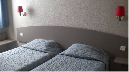 Imagen de la habitación del Hotel Alpha, Annecy. Foto 3