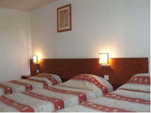 Imagen de la habitación del Hotel Alpha, Annecy. Foto 6