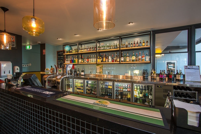 Imagen del bar/restaurante del Hotel Alpha Eastern Creek. Foto 10