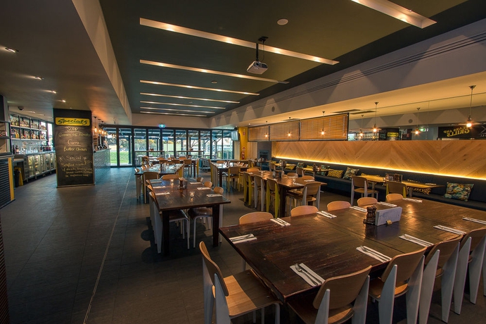 Imagen del bar/restaurante del Hotel Alpha Eastern Creek. Foto 11