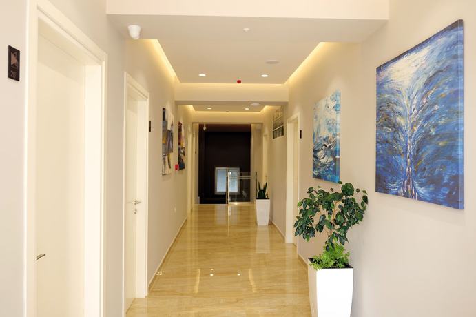 Imagen de la habitación del Hotel Alpha, Gjasht&euml;. Foto 4