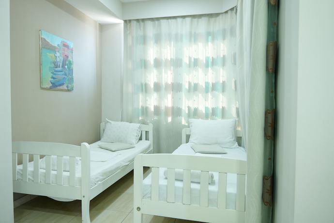 Imagen de la habitación del Hotel Alpha, Gjasht&euml;. Foto 11