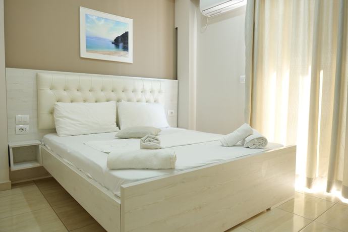 Imagen de la habitación del Hotel Alpha, Gjasht&euml;. Foto 16