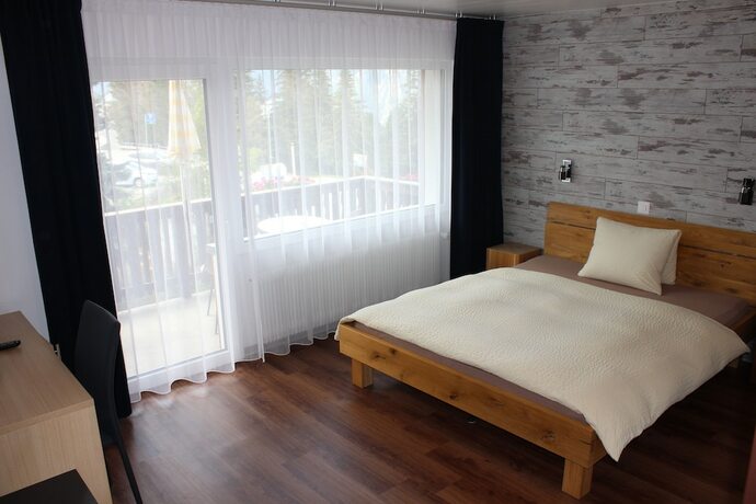 Imagen general del Hotel Alpha, Gr&auml;chen. Foto 10