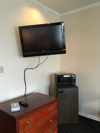 Imagen de la habitación del Hotel Alpha Inn and Suites. Foto 9