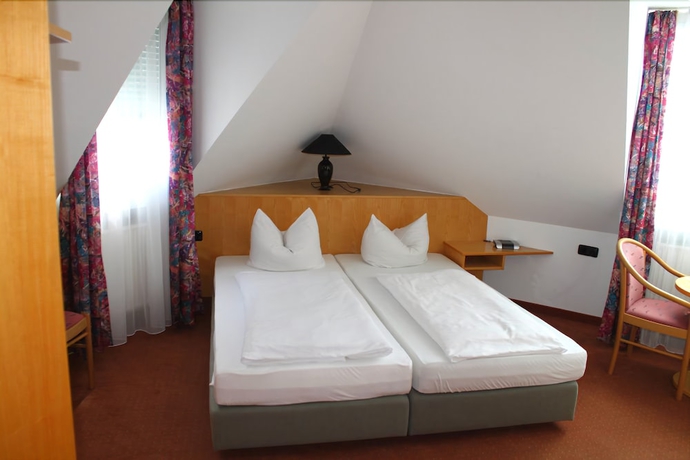 Imagen de la habitación del Hotel Alpha, Nuremberg. Foto 6
