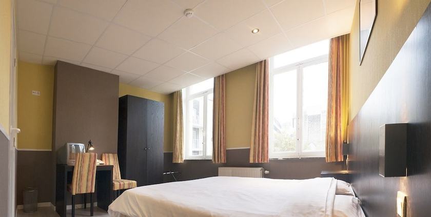 Imagen de la habitación del Hotel Alpha, Ostende. Foto 8