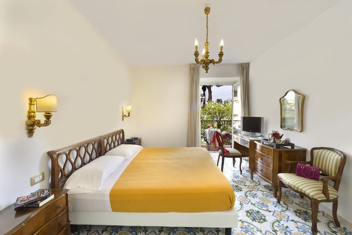 Imagen de la habitación del Hotel Alpha, Sant Agnello. Foto 10