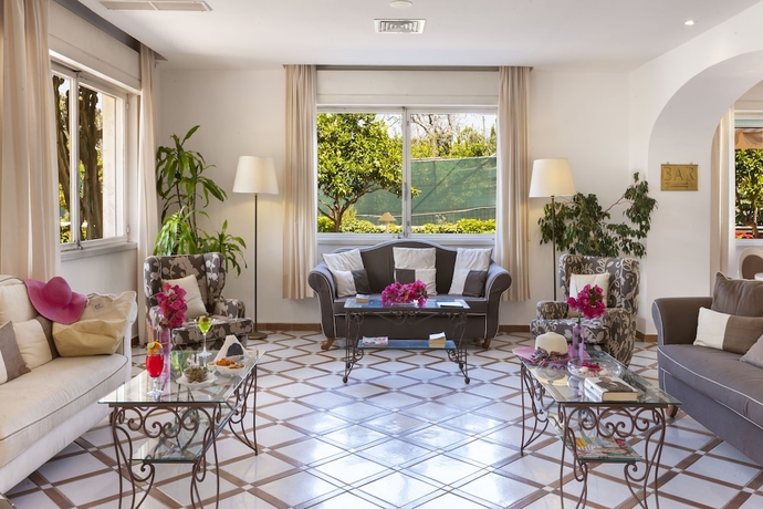 Imagen de los interiores del Hotel Alpha, Sant Agnello. Foto 19