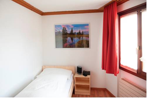 Imagen de la habitación del Hotel Alpha Thun. Foto 14