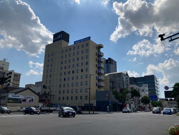 Imagen general del Hotel Alpha-One Takaoka. Foto 9