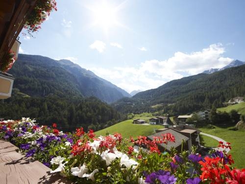 Imagen de la habitación del Hotel Alphof Sölden. Foto 42