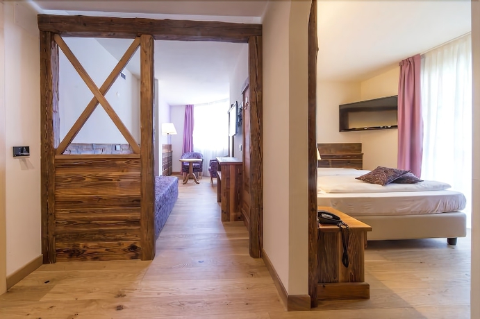 Imagen de la habitación del Hotel Alpholiday Dolomiti Wellness. Foto 3