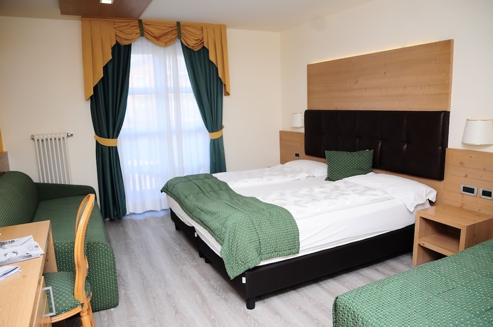 Imagen de la habitación del Hotel Alpholiday Dolomiti Wellness. Foto 7
