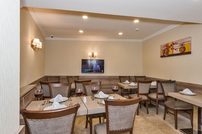 Imagen del bar/restaurante del Hotel Alphonse. Foto 4