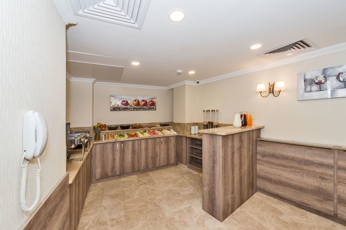 Imagen del bar/restaurante del Hotel Alphonse. Foto 5