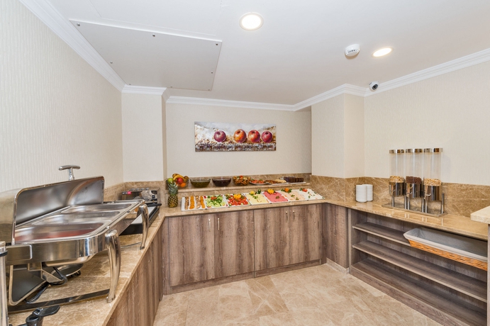 Imagen del bar/restaurante del Hotel Alphonse. Foto 8