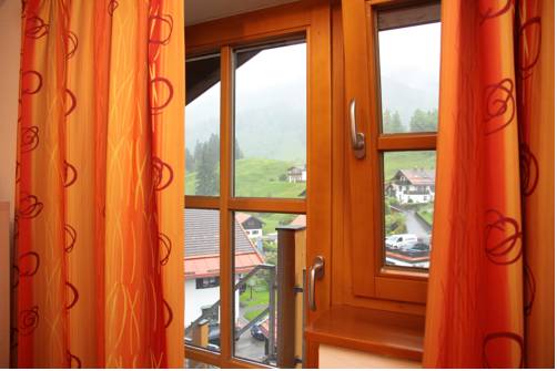 Imagen de la habitación del Hotel Alphotel Ettal. Foto 10