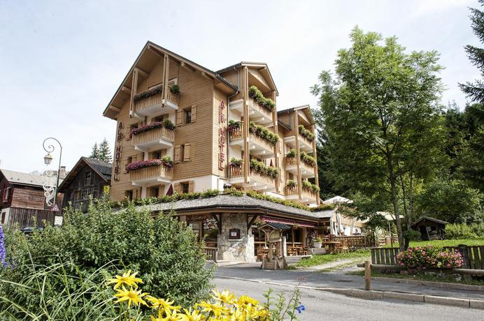 Imagen general del Hotel Alp'hotel. Foto 9