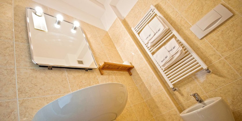 Imagen de la habitación del Hotel Alpi, Baveno. Foto 10